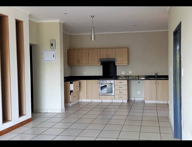 2 bed property to rent in ILLOVO BEACH
